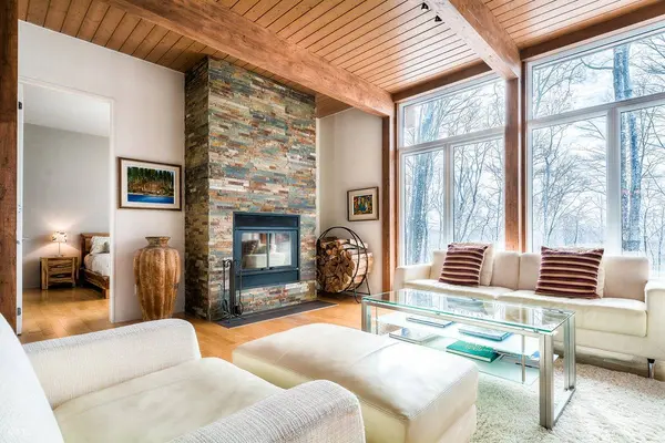 1253 Rue Trudel, Mont-tremblant, QC J8E2L4