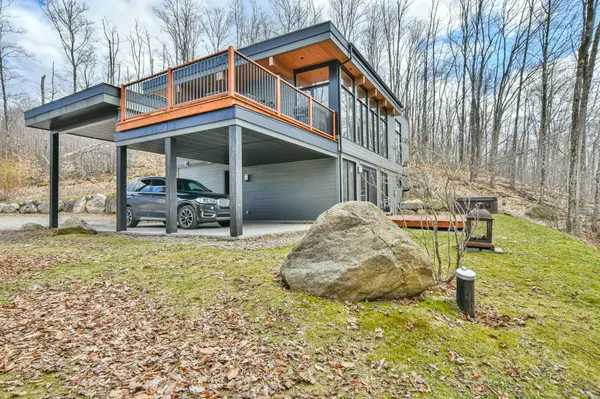 1253 Rue Trudel, Mont-tremblant, QC J8E2L4