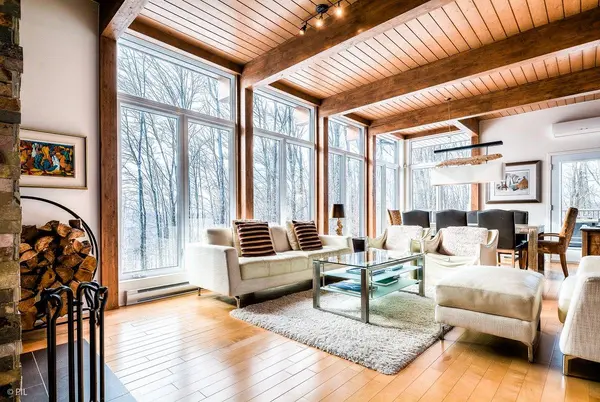 1253 Rue Trudel, Mont-tremblant, QC J8E2L4