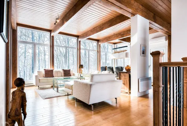 1253 Rue Trudel, Mont-tremblant, QC J8E2L4