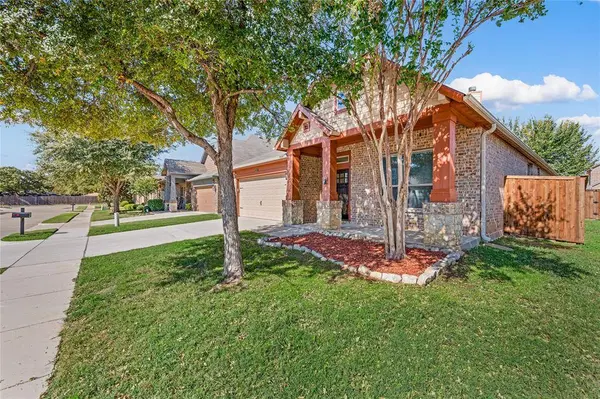2521 Sanders Court, Bedford, TX 76021