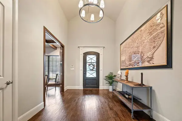 908 Lake Carillon Lane, Southlake, TX 76092