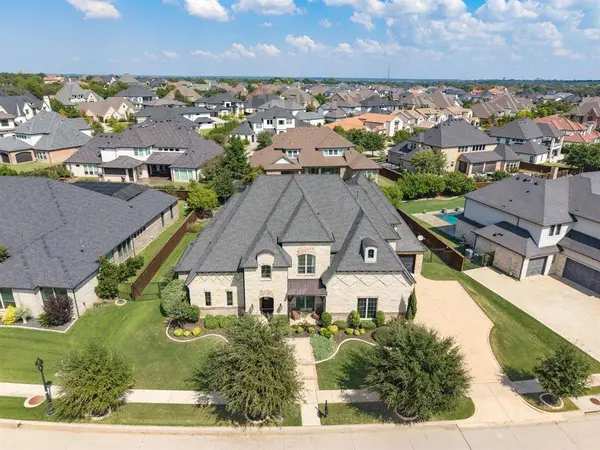 908 Lake Carillon Lane, Southlake, TX 76092