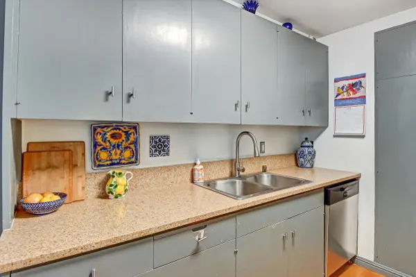 60 Surrey Lane, San Rafael, CA 94903