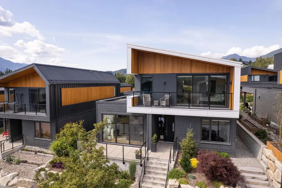 Garibaldi Highlands/University Highlands