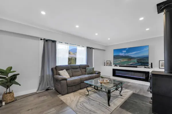 2026 Garibaldi WAY, Squamish, BC V0N 1T0