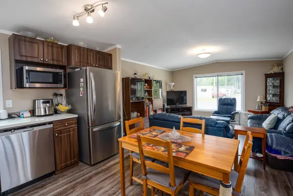 40022 Government RD #5, Squamish, BC V0N 3G0