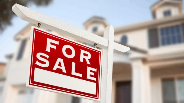 Should I Sell My Home During the Summer or Wait Until Fall?