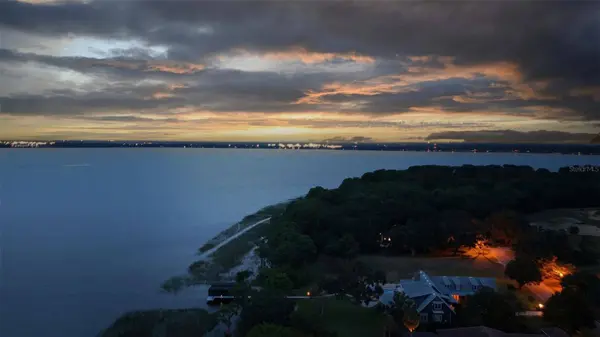 1150 PENINSULA DR, Tavares, FL 32778