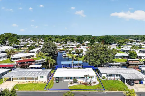 1015 SOUTHLAND DR, Tavares, FL 32778