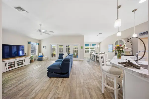 1940 DEMPSEY LN, The Villages, FL 32163