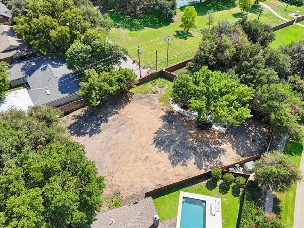 2889 Oakbriar Trail, Fort Worth, TX 76109