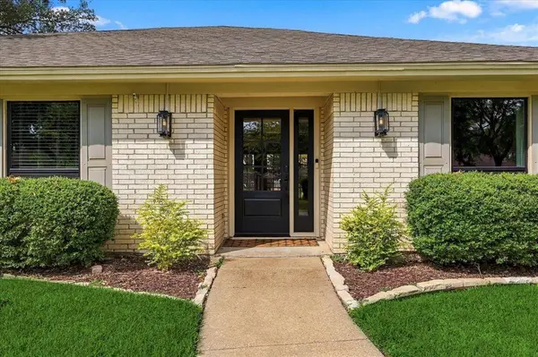 5104 Blue Sage Road, Fort Worth, TX 76132