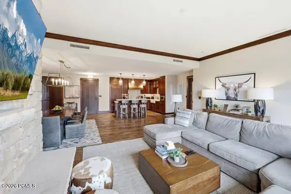 8880 Empire Club Dr #411, Park City, UT 84060
