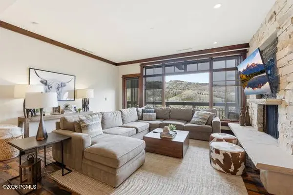8880 Empire Club Dr #411, Park City, UT 84060