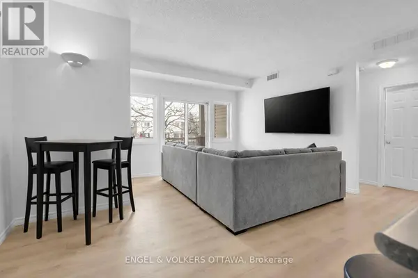 165 Waterbridge DR #5, Ottawa, ON K2G7G3