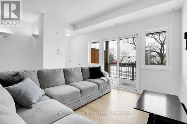 165 Waterbridge DR #5, Ottawa, ON K2G7G3