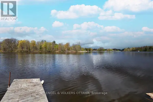 1477 JARVIS DRIVE, Ottawa, ON K1V1H1