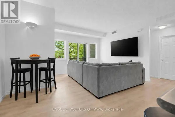 165 Waterbridge DR #5, Ottawa, ON K2G7G3