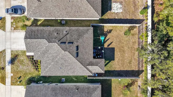 33692 SKY BLOSSOM CIR, Leesburg, FL 34788