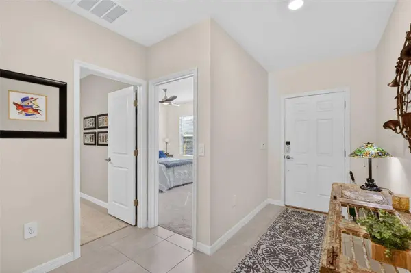 33692 SKY BLOSSOM CIR, Leesburg, FL 34788