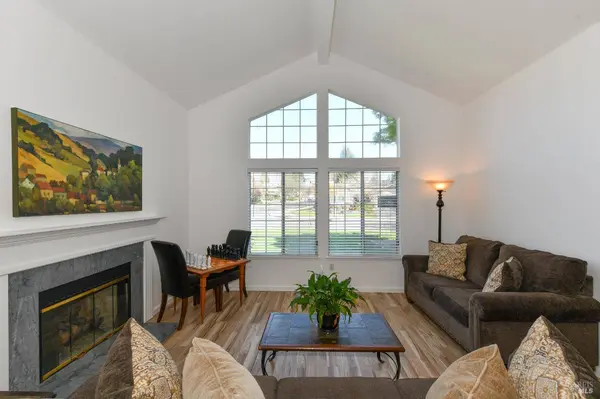 3325 Greystone CT, Napa, CA 94558