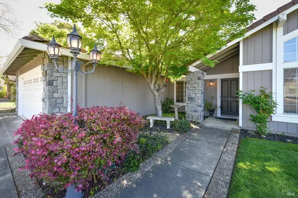 3325 Greystone CT, Napa, CA 94558