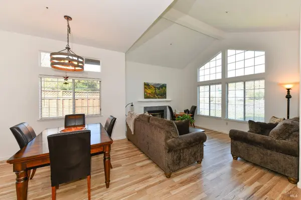 3325 Greystone CT, Napa, CA 94558