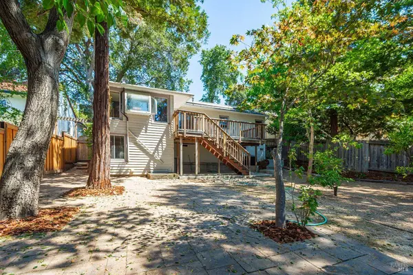 431 E Berna AVE, Napa, CA 94559