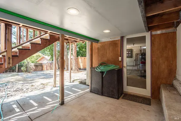 431 E Berna AVE, Napa, CA 94559