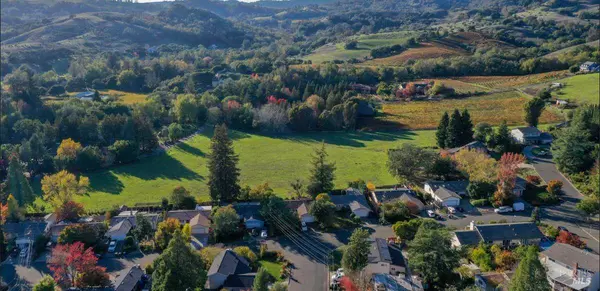 1100 Borrette CT, Napa, CA 94558