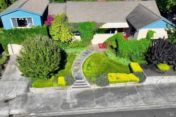 4 Ramona AVE, Napa, CA 94559