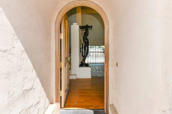 26 Lloyd CT, Napa, CA 94558