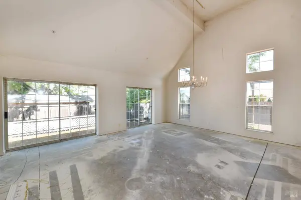 26 Lloyd CT, Napa, CA 94558