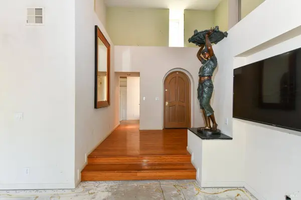 26 Lloyd CT, Napa, CA 94558