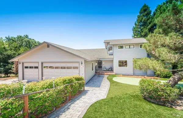 1133 Stanford CT, Napa, CA 94558