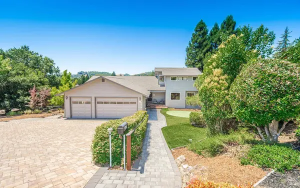 1133 Stanford CT, Napa, CA 94558