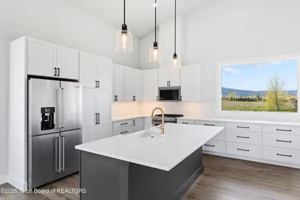 85 COLUMBINE Street, Alpine, WY 83128