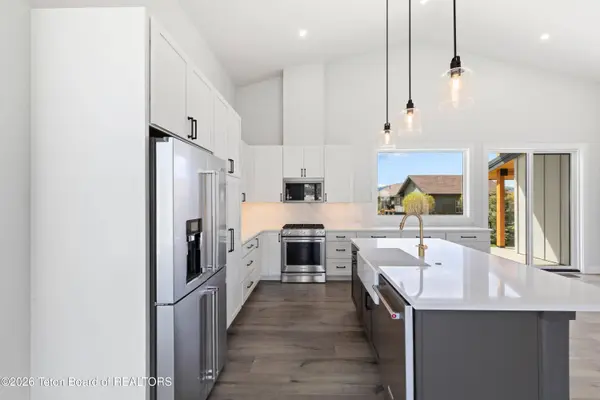 85 COLUMBINE Street, Alpine, WY 83128