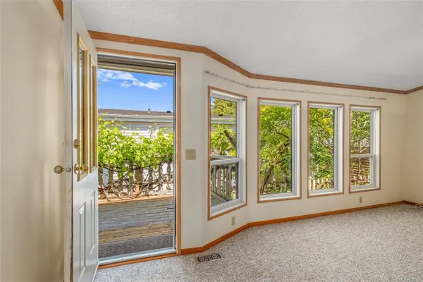 1581 Middle Rd #7, View Royal, BC V9A 7A6