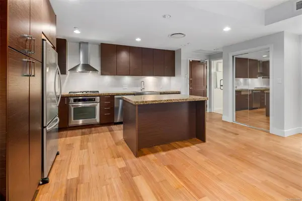 1400 Lynburne Pl #113, Langford, BC V9B 0A4