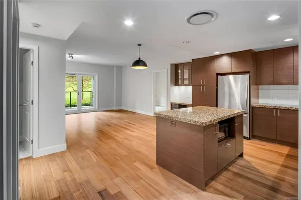 1400 Lynburne Pl #113, Langford, BC V9B 0A4