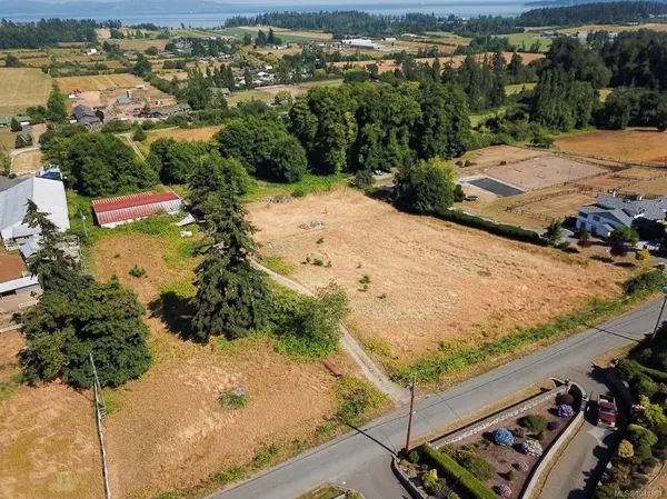 6275 Old East Rd, Central Saanich, BC V8Y 1R7