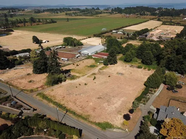 6275 Old East Rd, Central Saanich, BC V8Y 1R7