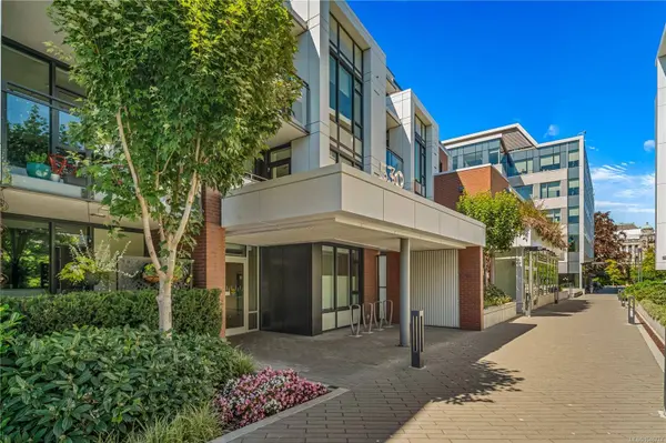 530 Michigan St ##116, Victoria, BC V8V 0G2
