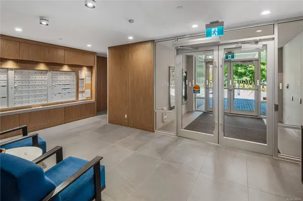 530 Michigan St ##116, Victoria, BC V8V 0G2