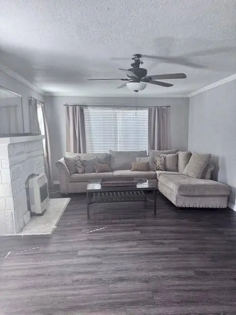 500 NW 15th Street, Fort Worth, TX 76164