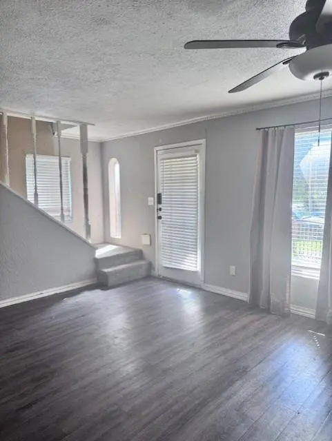 500 NW 15th Street, Fort Worth, TX 76164