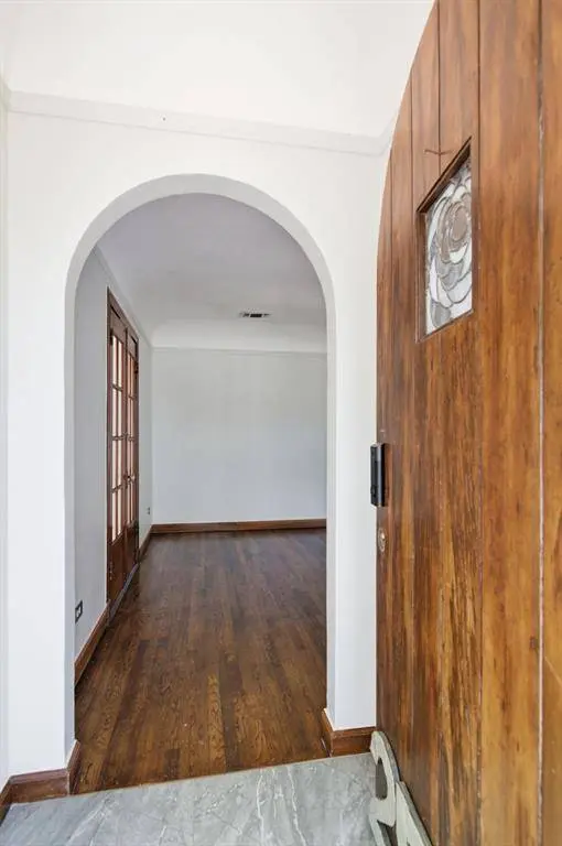 2516 Shirley Avenue, Fort Worth, TX 76109