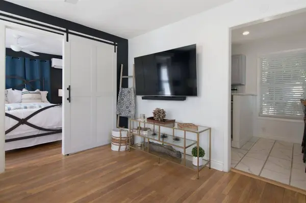908 Haskell, Fort Worth, TX 76107